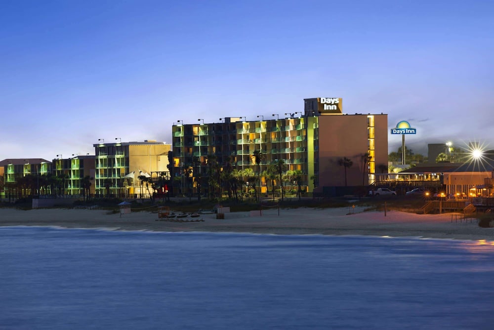 Days Inn by Wyndham Panama City Beach Beachfront Resort - photo 94