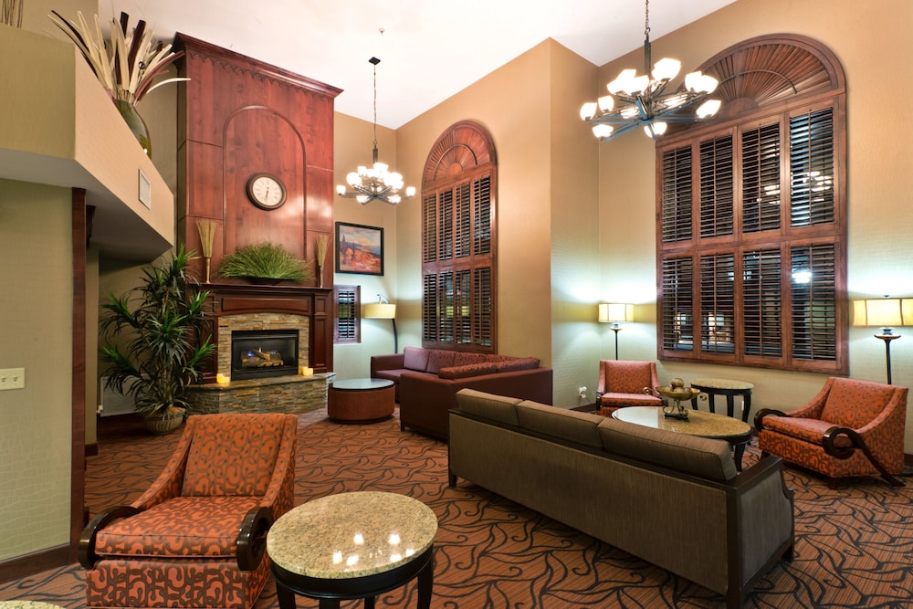 Holiday Inn Express Show Low by IHG - photo 32