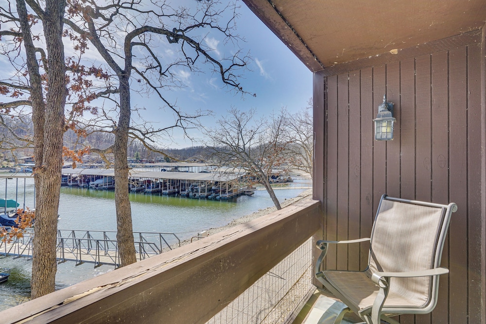 Lakefront Condo w Resort Amenities in Osage Beach - photo 8