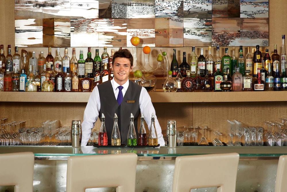 מזון ומשקאות