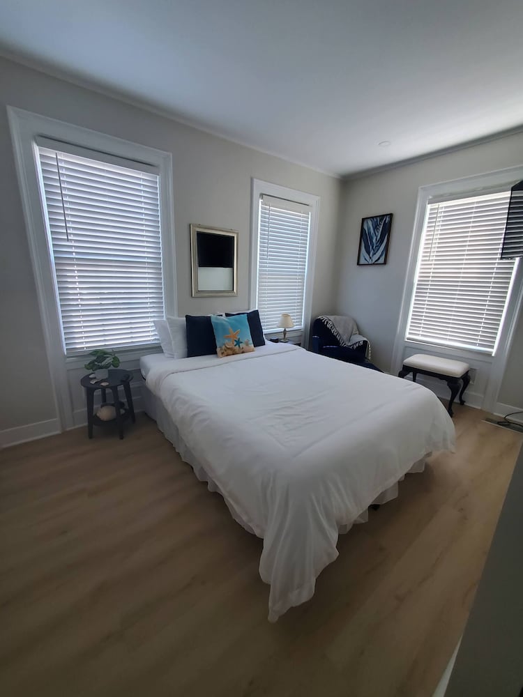 The Niantic Inn - photo 15