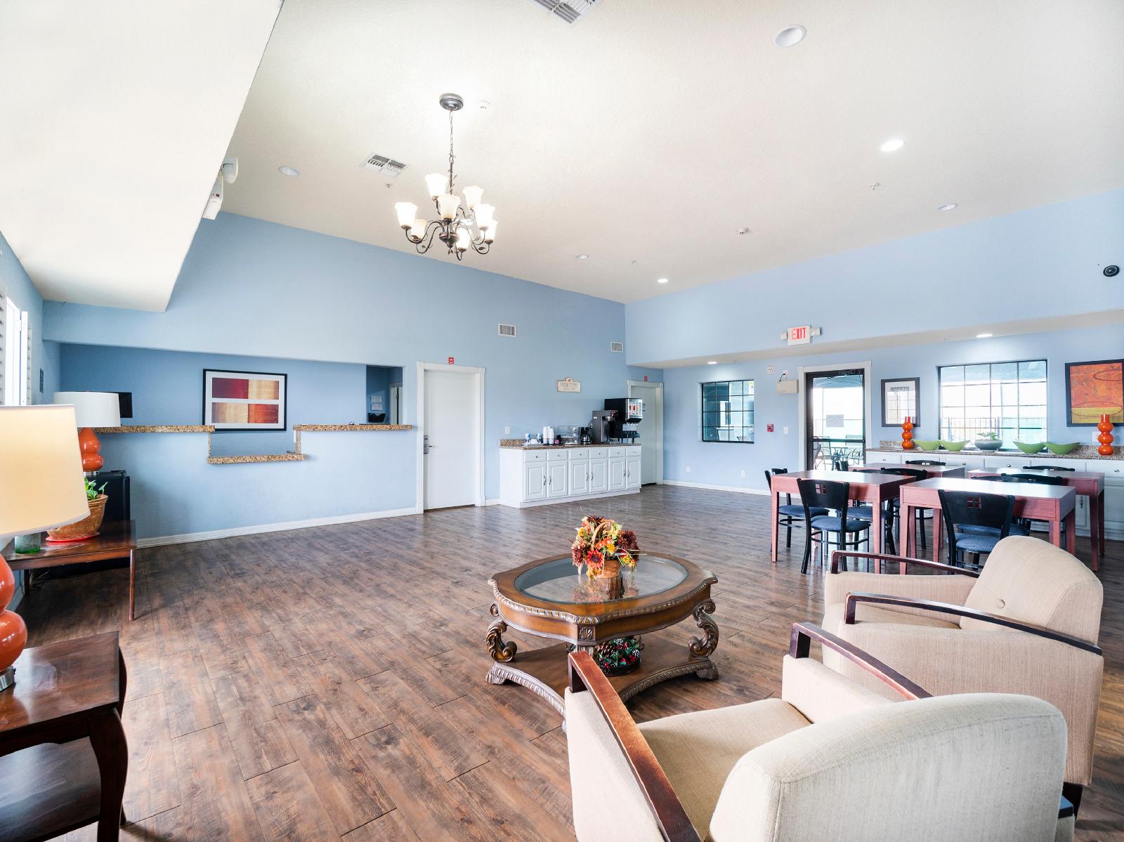 Oyo Hotel Pearsall I 35 West - photo 18
