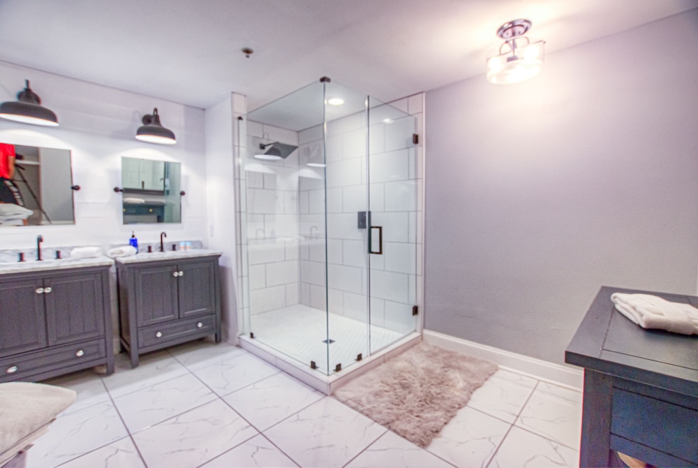 Laketown Wharf Resort by Aneliya's Rentals - photo 730