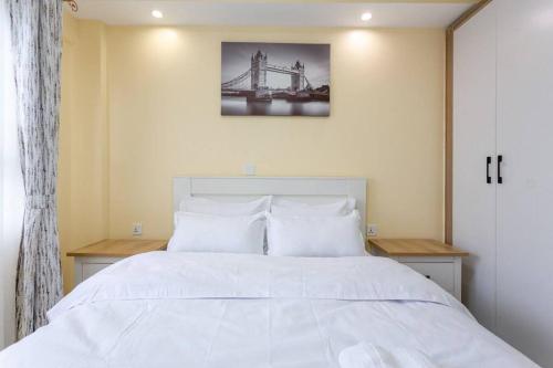 Gold park 1BR with gym and golf simulator Kilimani