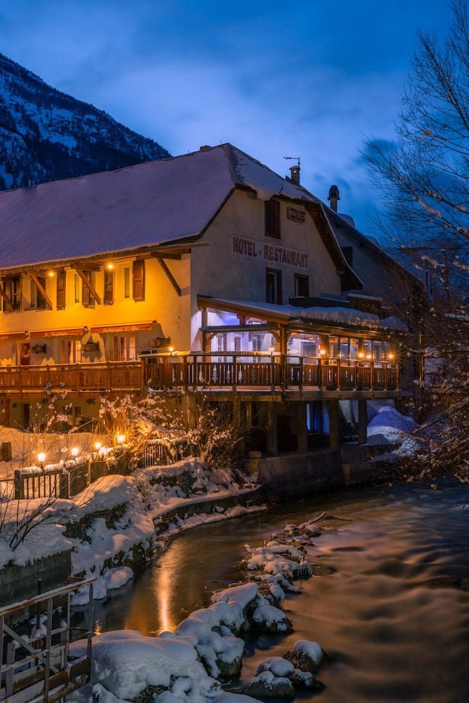 Le Christiania Hotel & Spa - carbon neutral hotel in Saint-Chaffrey