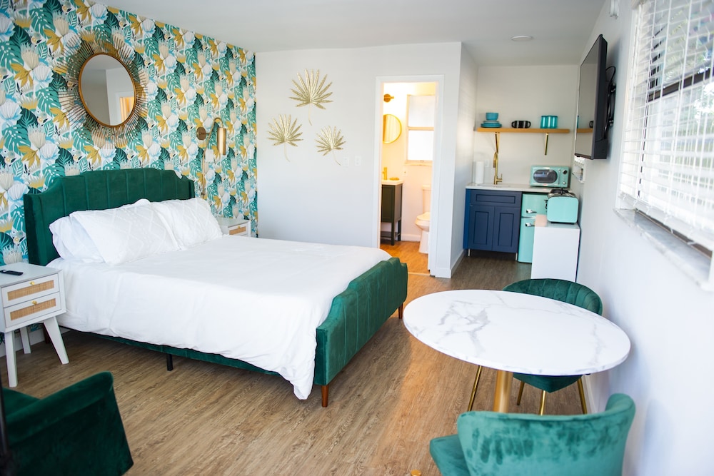 Sunburst Inn - photo 6