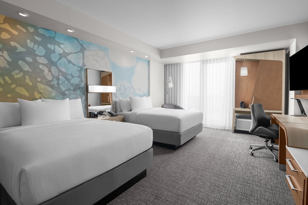 Courtyard by Marriott Clearwater Beach - photo 15