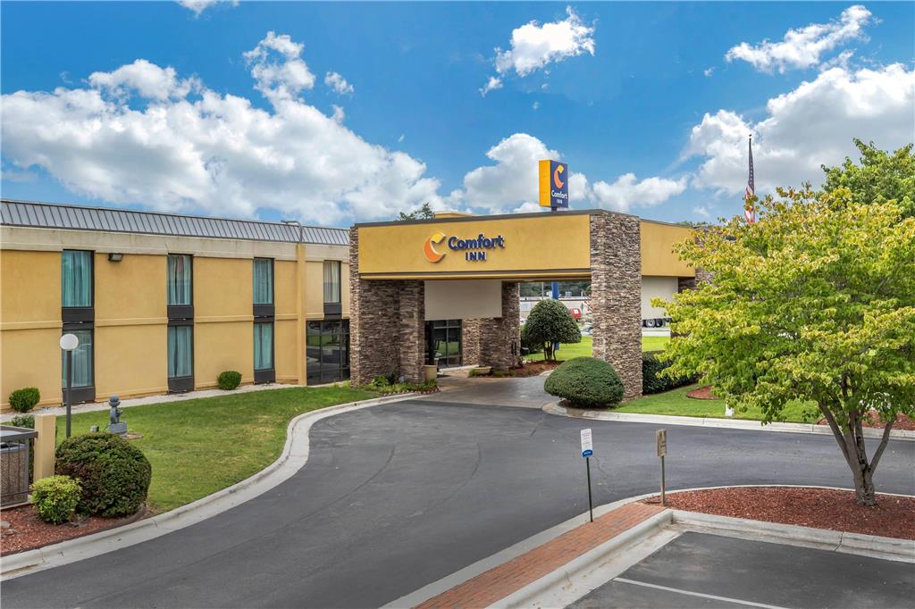 Comfort Inn Shelby - photo 2