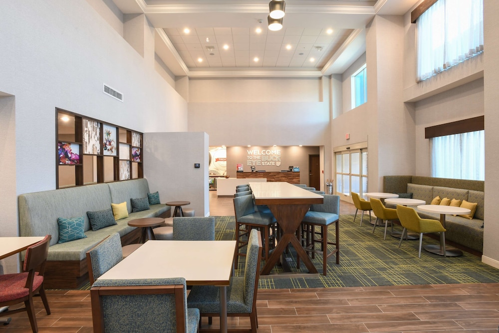 Hampton Inn & Suites Cincinnati Liberty Township - photo 2