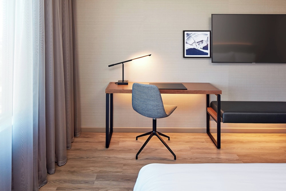AC Hotel by Marriott San Jose Santa Clara - photo 22