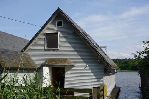 Bootshaus Am Müritzarm - carbon neutral hotel in Unknown City