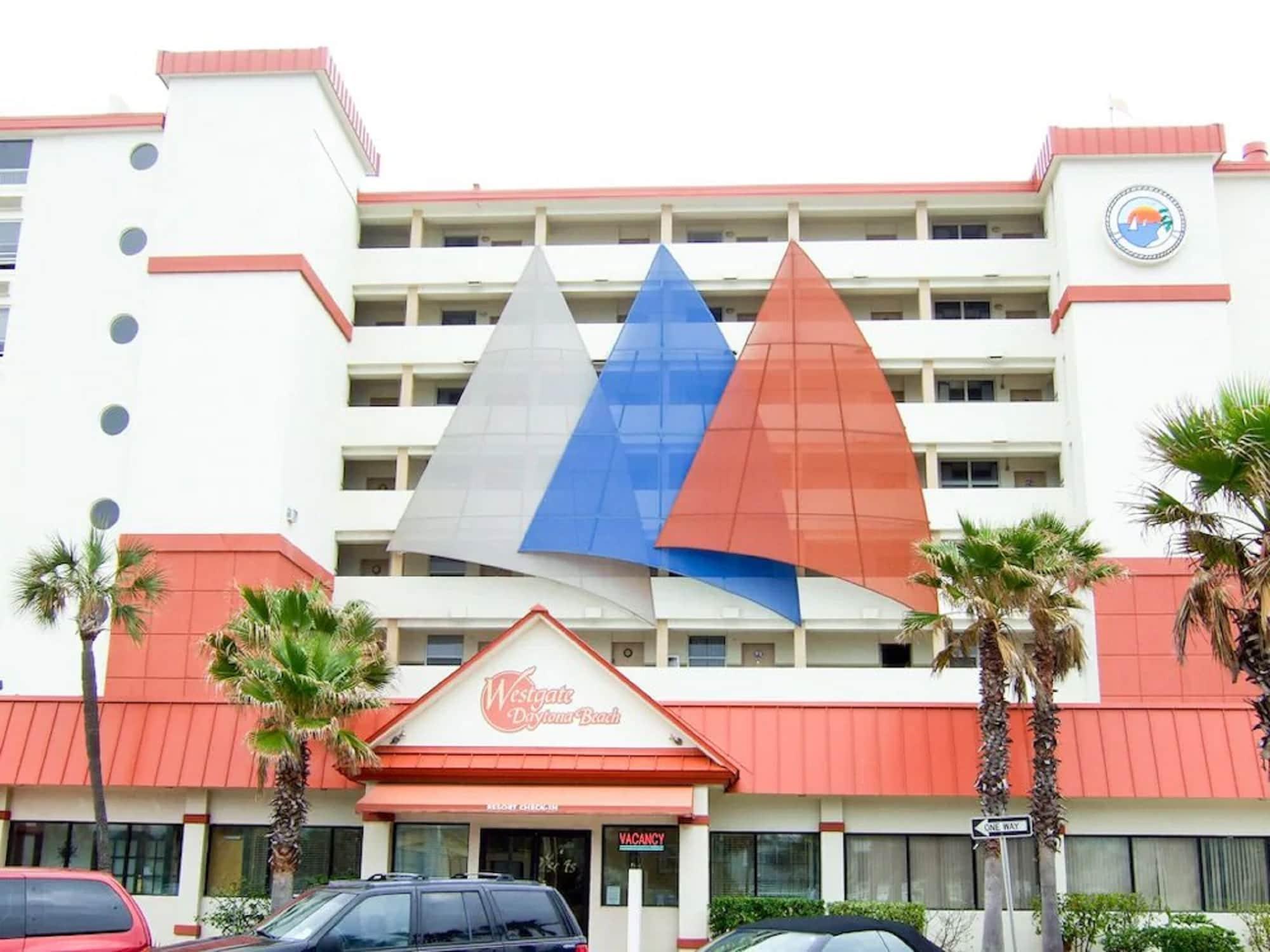 Harbour Beach Oceanfront Resort - photo 8