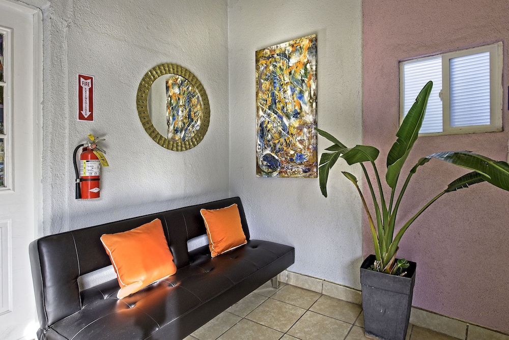 Inn at Palm Springs - photo 3