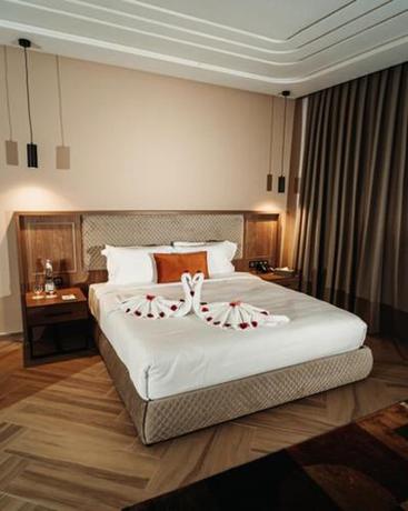 City Hotel by Waves - carbon neutral hotel in Kenitra