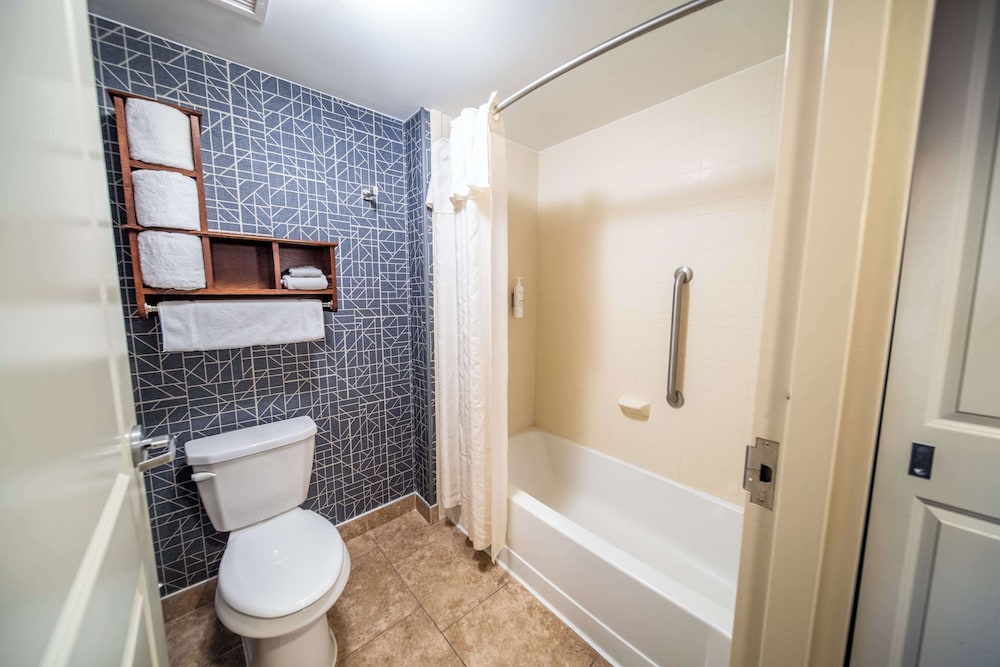 Homewood Suites by Hilton Rochester Mayo Clinic Area Saint Marys - photo 26