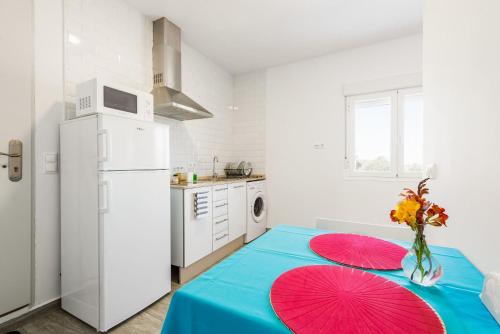 Apartamento La Higuera 1 — 4-Star Luxury Hotel in Conil De La Frontera, Spain
