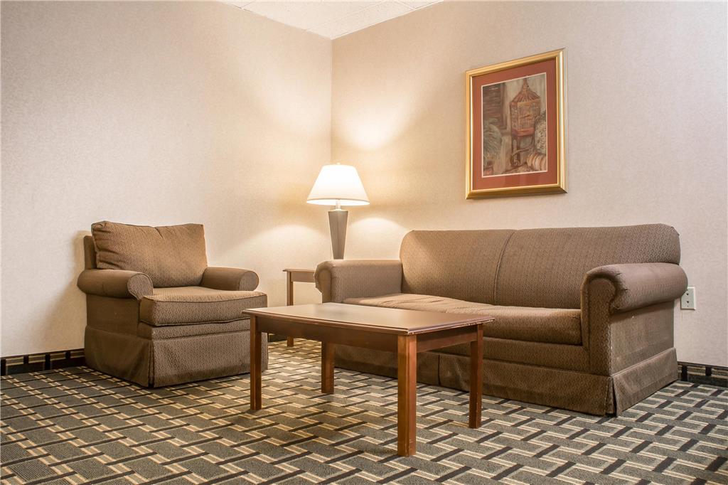 Quality Inn & Suites Palm Island Indoor Waterpark - photo 17