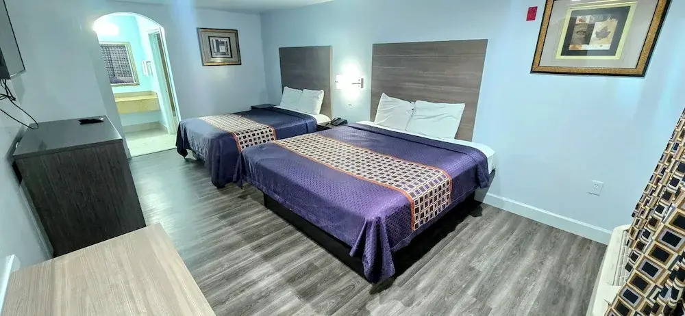 Scottish Inns and Suites East Sam Houston Pkwy - photo 6