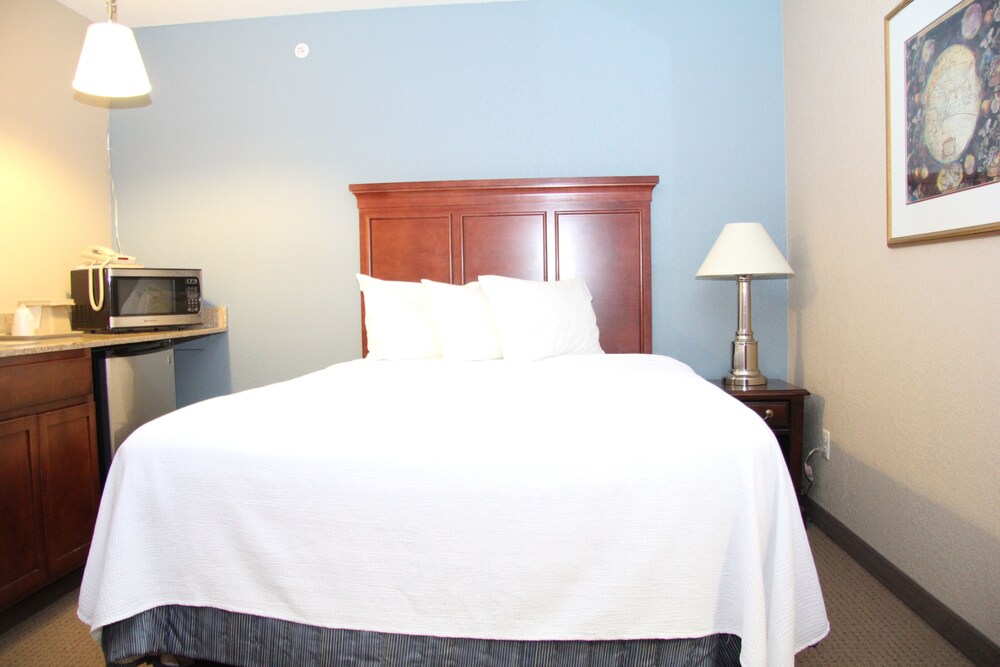 Green Acres Hotel - photo 16
