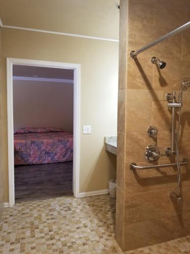 Welcome Inn & Suites Anaheim - photo 4