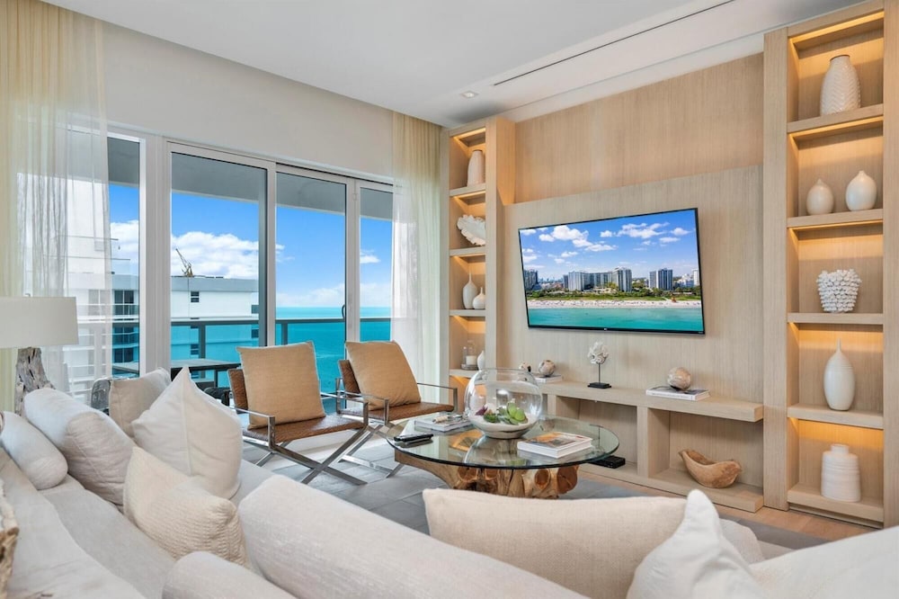 Oceanview Private Condo at 1 Hotel & Homes 1115 — Miami Beach — photo 2