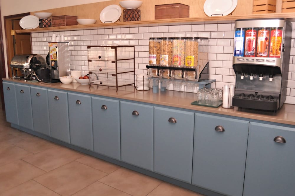 Country Inn & Suites By Radisson Kearney NE - photo 22