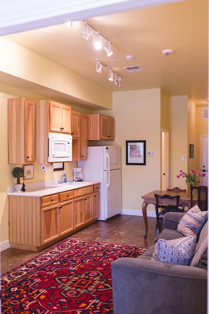High Cotton Inn - photo 29