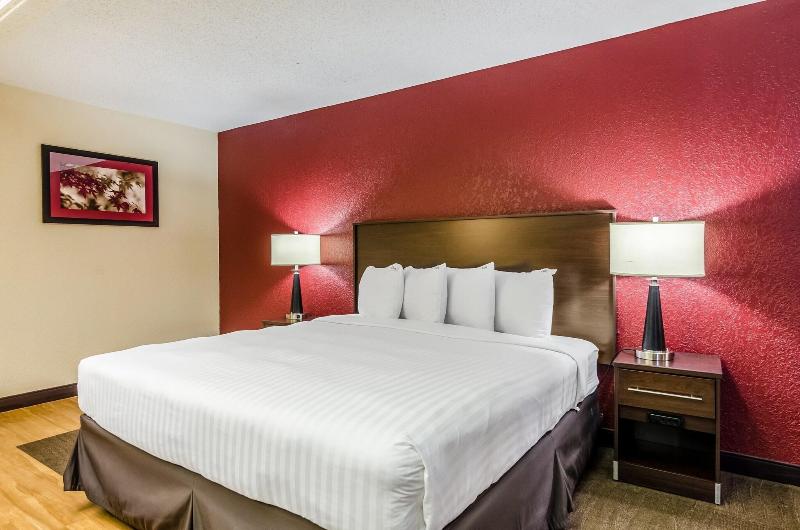 Red Roof Inn Wichita East - photo 39