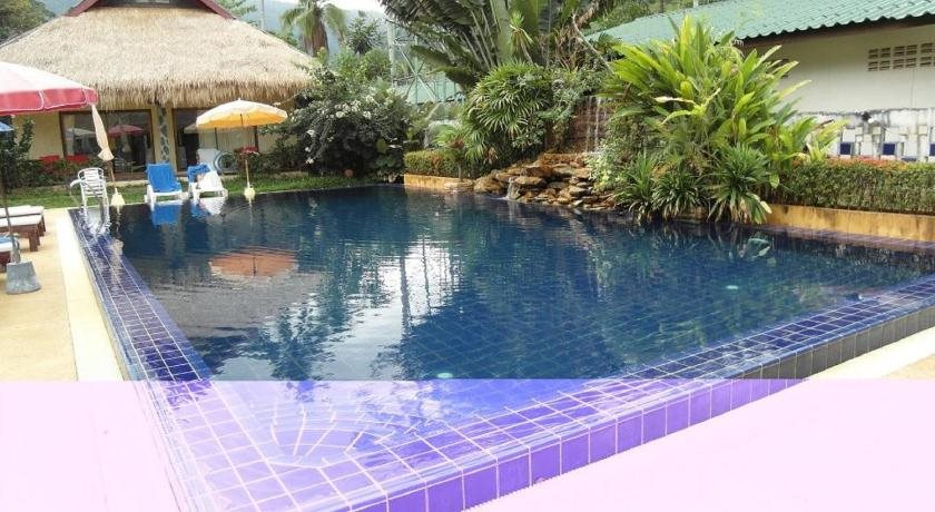 Garden Resort - carbon neutral hotel in Trat