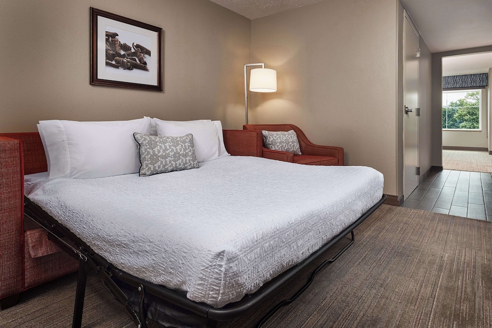 Hampton Inn & Suites Hershey Near The Park - photo 21