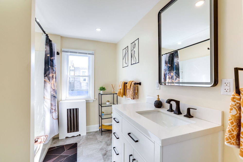 Philadelphia Vacation Rental 4 Mi to Center City - photo 3