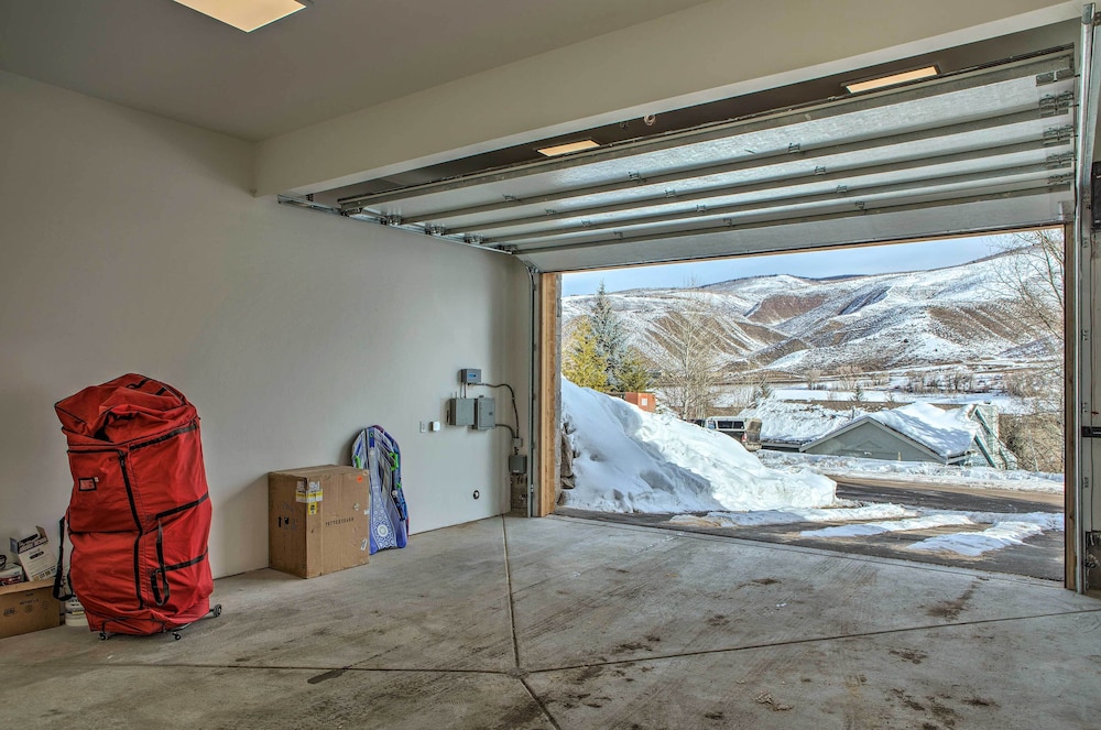 Mtn view Home w Hot Tub 9 Mi to Vail Resort - photo 25