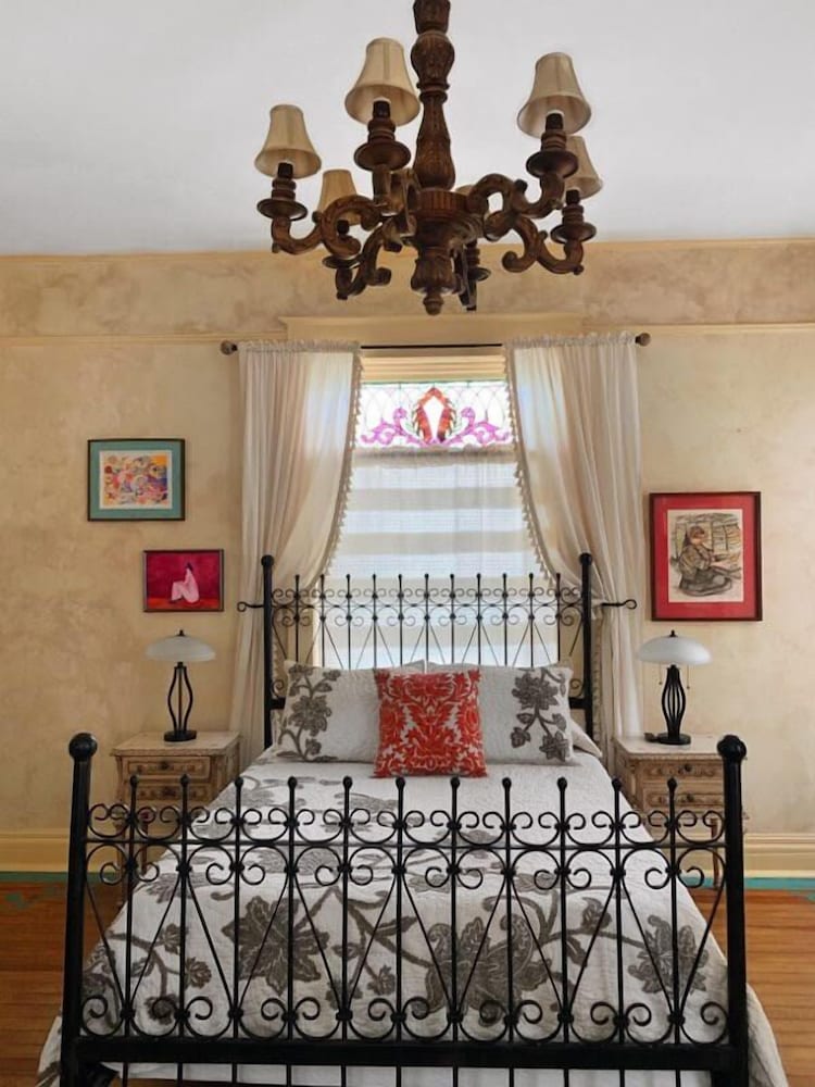 Laredo Mansion - photo 6