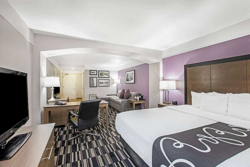 La Quinta Inn & Suites by Wyndham Modesto Salida - photo 22