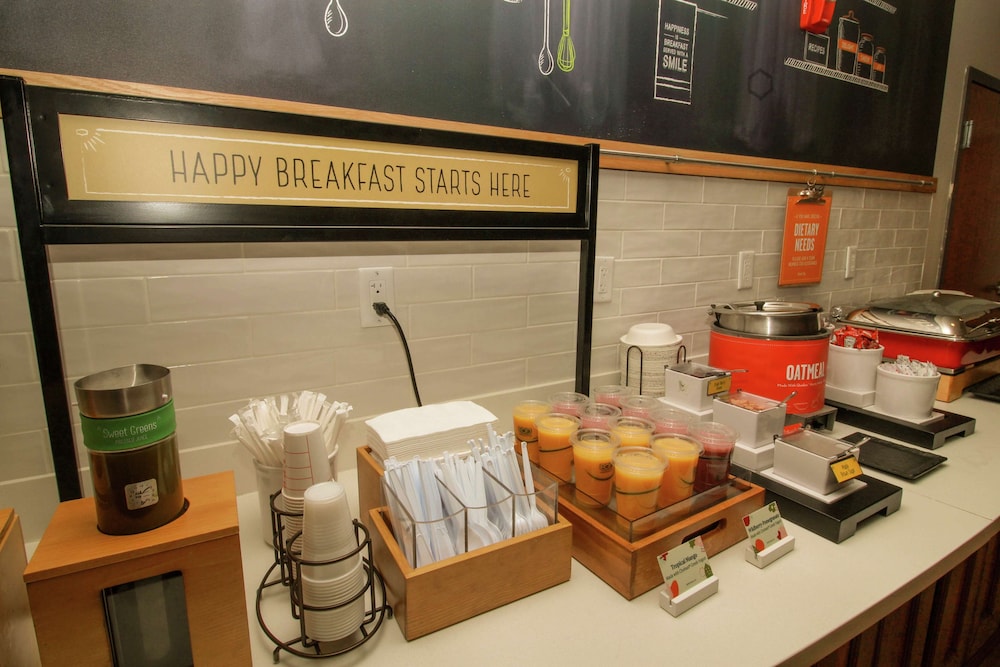Hampton Inn Commerce Novi - photo 32