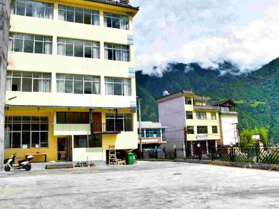 Xinyuan Hotel - carbon neutral hotel in Cikai