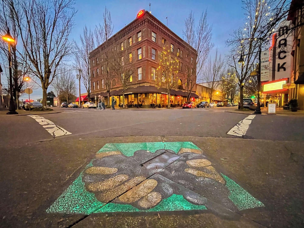 McMenamins Hotel Oregon - photo 43