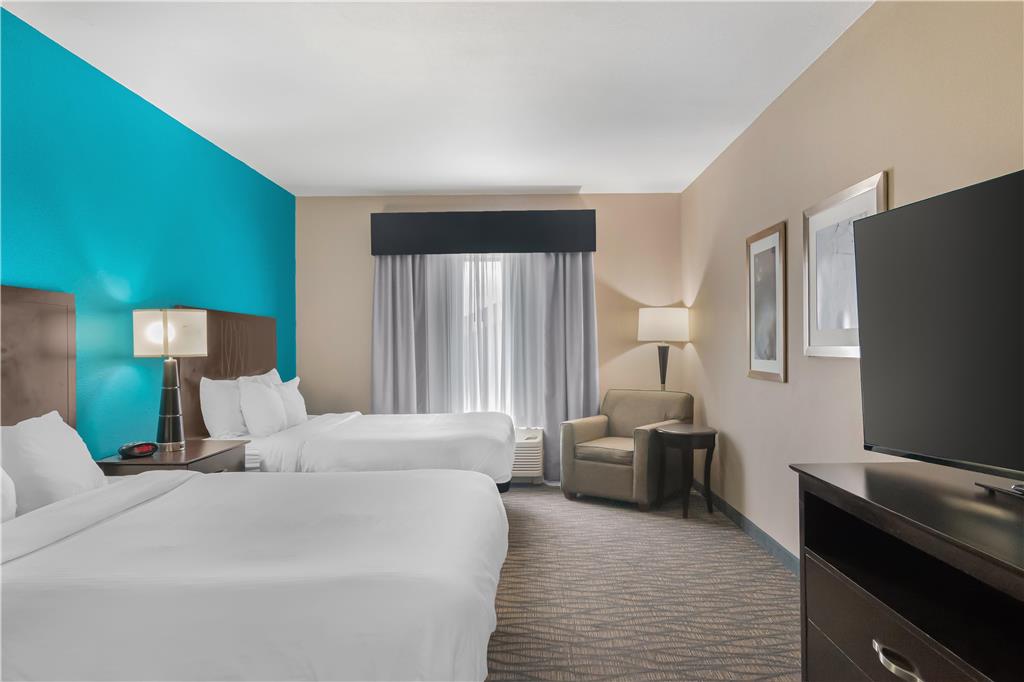 Best Western Plus Hiawatha Hotel - photo 16