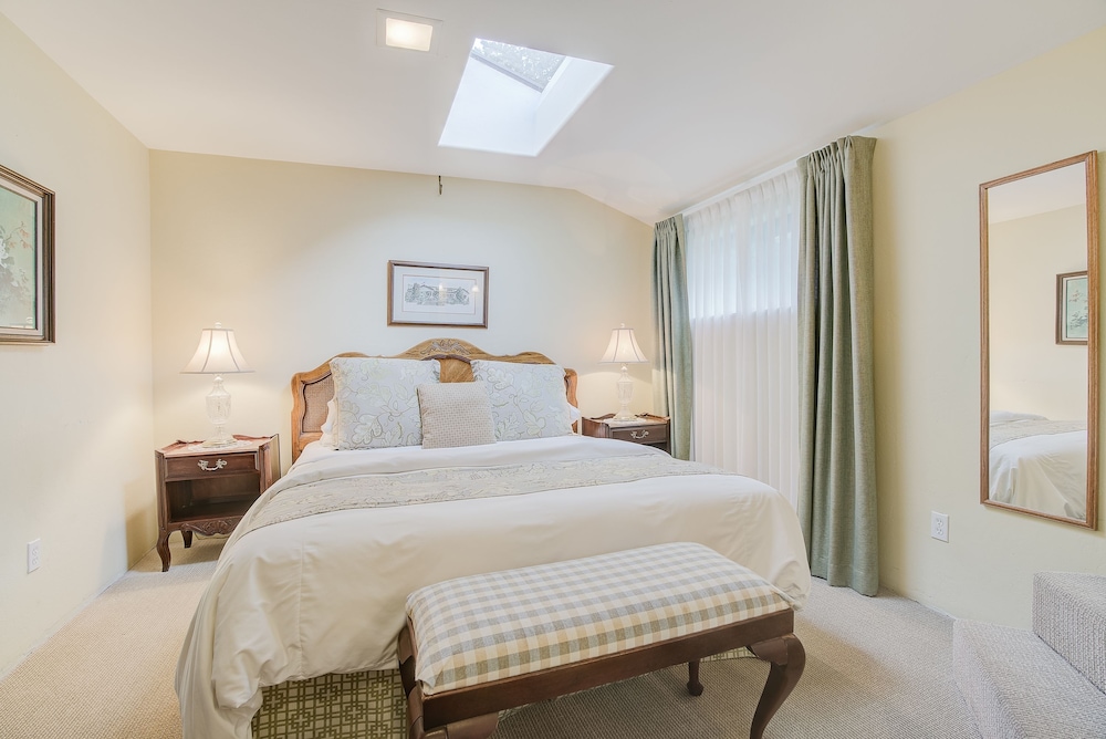 Sandpiper Inn - photo 12