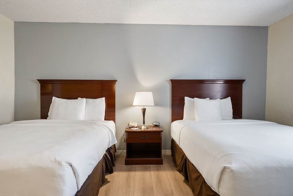 Quality Hotel Americana Nogales - photo 12