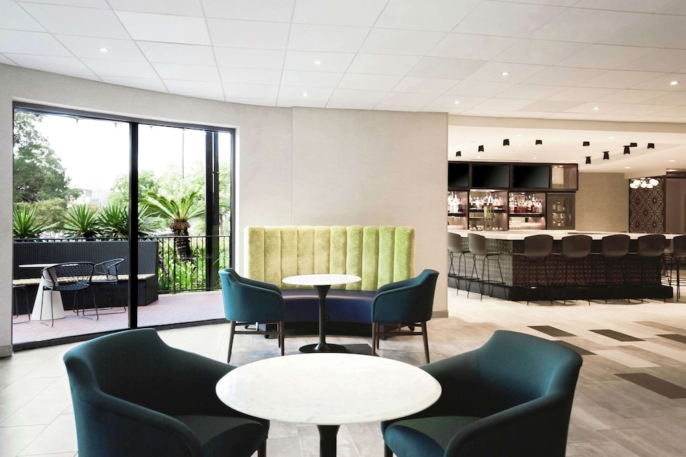 DoubleTree by Hilton Austin University Area - photo 27