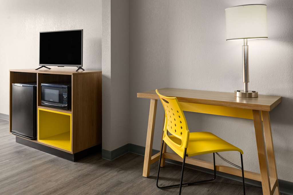 Days Inn & Suites by Wyndham Albany - photo 38