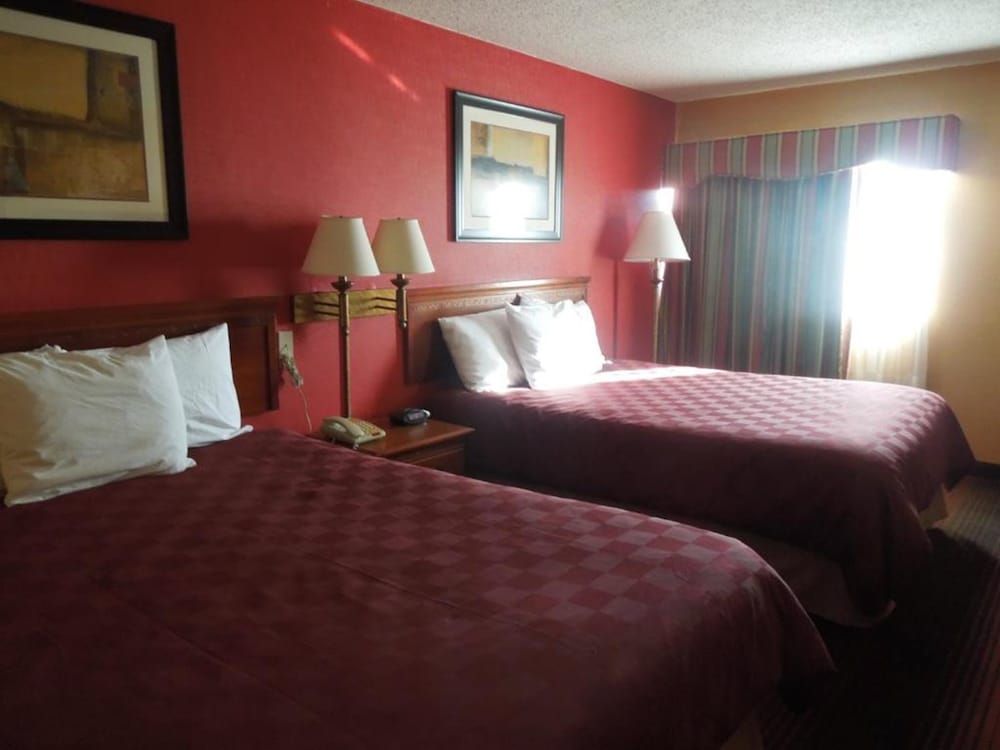 Ramada by Wyndham East Orange - photo 8