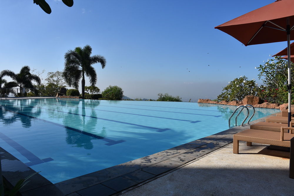 Timberland Highlands Resort - carbon neutral hotel in San Mateo