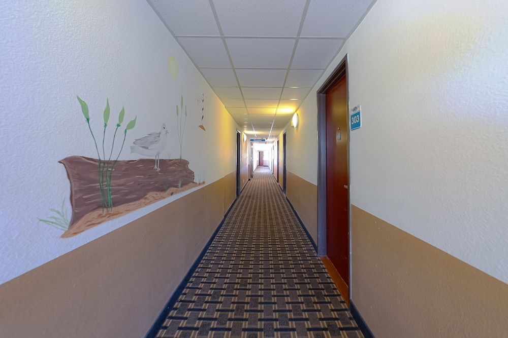 Siletz Bay Beachfront Hotel by OYO Lincoln City - photo 106