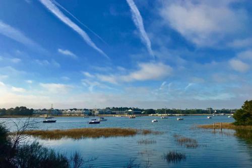 Turn of River Condo — 4-Star Luxury Hotel in Folly Beach, United States