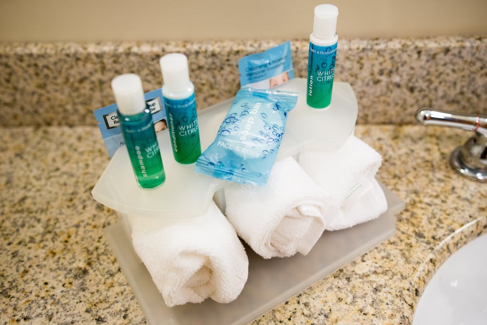 Holiday Inn Express Hotel & Suites Northwood by IHG - photo 20
