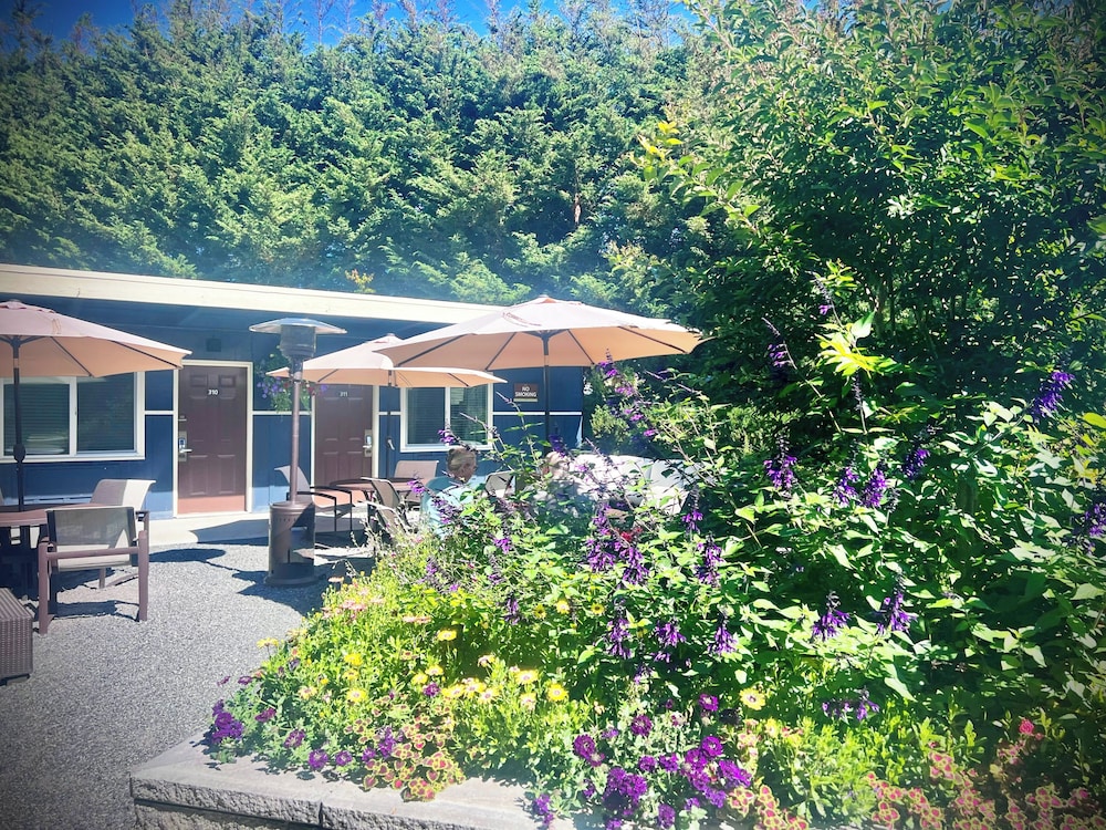 Earthbox Inn & Spa - photo 40