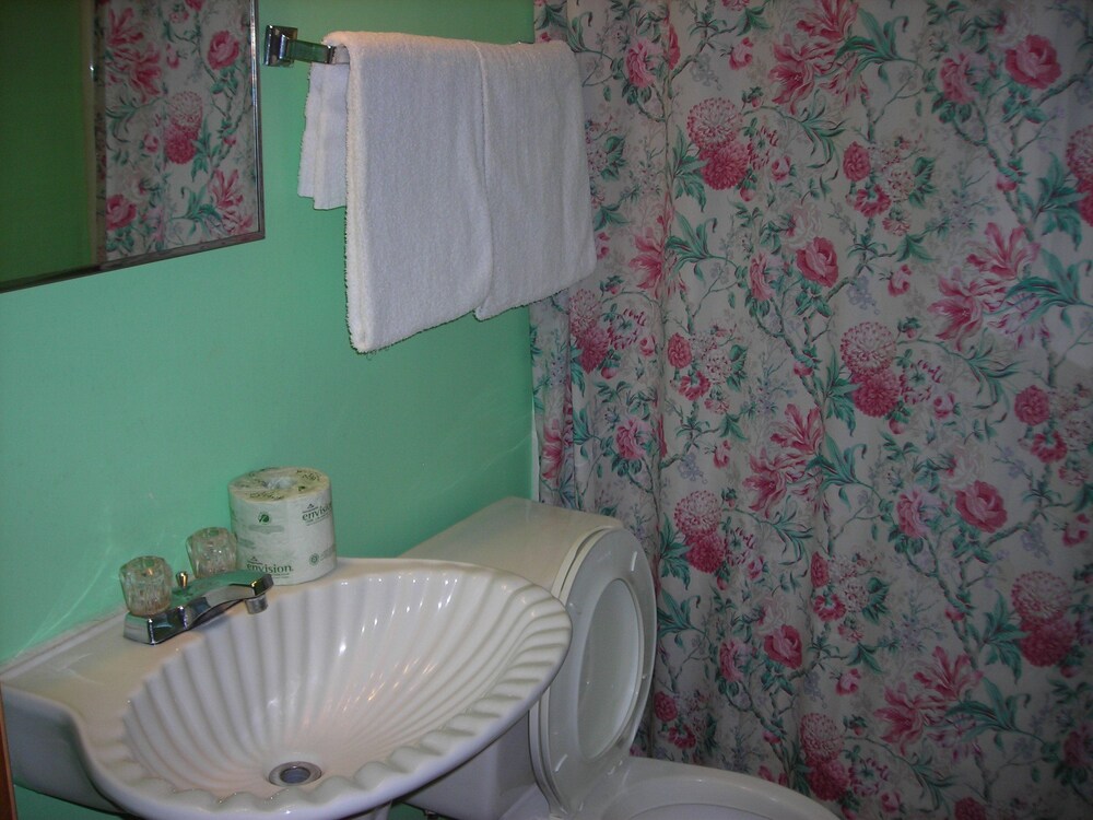 Deer Trail Motel - photo 13