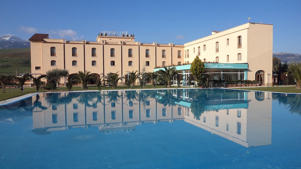 Hotel Villa Giatra — hotel in Cammarata